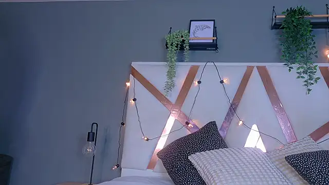 AmberStonne   online show from 02-25-26, 03:07