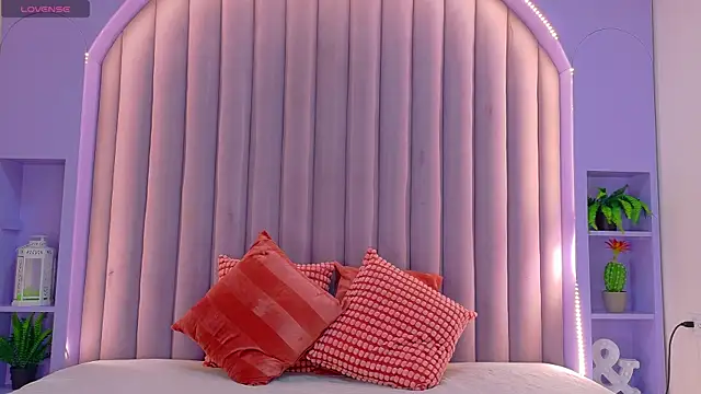 AmberStonne   online show from 04-07-26, 02:46