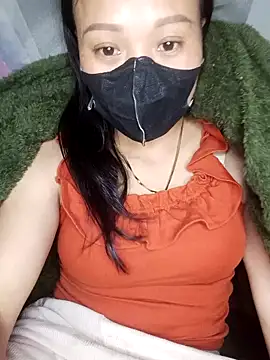 Snapshot of Piu_18 chatting on 01-11-26, 01:40 Piu 18 online show from 01-11-26, 01:40