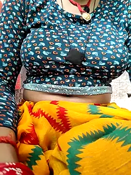 Snapshot of Queen_chayna chatting on 06-27-26, 04:07 Queen chayna online show from 06-27-26, 04:07