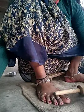 Queen chayna online show from 02-05-26, 01:23