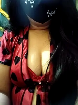 Snapshot of couple_fun_ chatting on 02-25-26, 11:48 couple fun online show from 02-25-26, 11:48