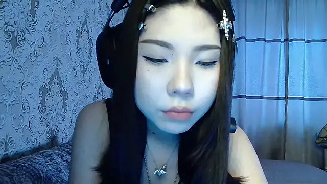 Snapshot of AprilOnilll chatting on 03-01-26, 12:16 AprilOnilll online show from 03-01-26, 12:16