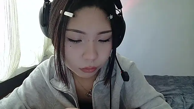 AprilOnilll online show from 01-12-26, 08:32