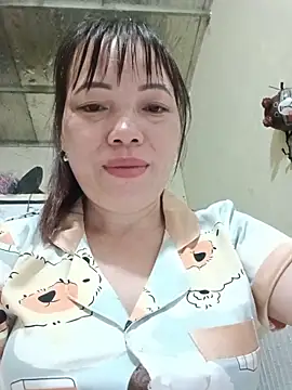 Snapshot of Sana-vn chatting on 06-11-26, 12:32 Sana-vn online show from 06-11-26, 12:32