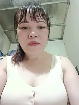 Snapshot of Sana-vn chatting on 07-03-26, 12:22 Sana-vn online show from 07-03-26, 12:22