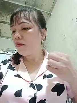 Snapshot of Sana-vn chatting on 07-20-26, 11:29 Sana-vn online show from 07-20-26, 11:29