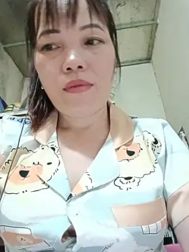 Snapshot of Sana-vn chatting on 06-10-26, 11:33 Sana-vn online show from 06-10-26, 11:33