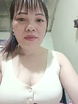 Snapshot of Sana-vn chatting on 06-13-26, 03:37 Sana-vn online show from 06-13-26, 03:37