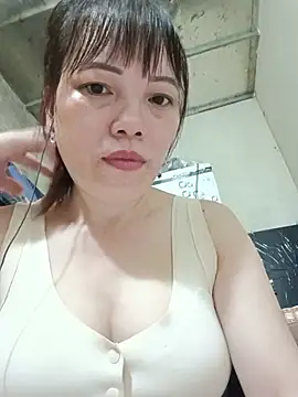 Snapshot of Sana-vn chatting on 06-20-26, 07:19 Sana-vn online show from 06-20-26, 07:19