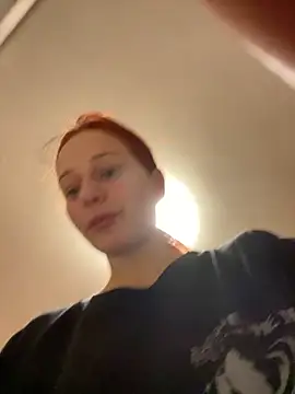 Lily Viola online show from 03-04-26, 06:59