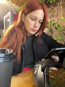 Lily Viola online show from 02-05-26, 07:15