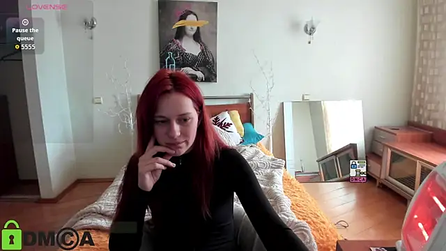 Lily Viola online show from 03-25-26, 07:30