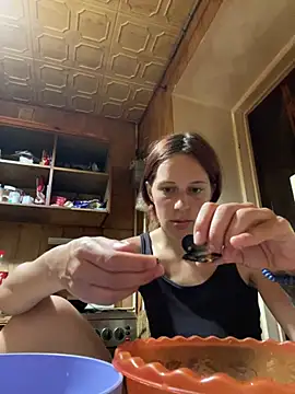 Lily Viola online show from 06-25-26, 07:41