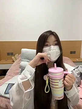  xiaoxinxin  online show from 03-03-26, 08:32