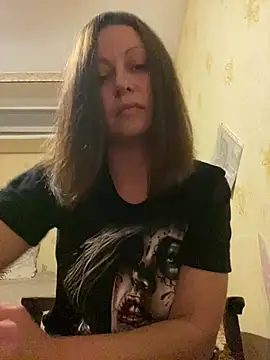 Snapshot of Titana999 chatting on 01-13-26, 06:23 Titana999 online show from 01-13-26, 06:23