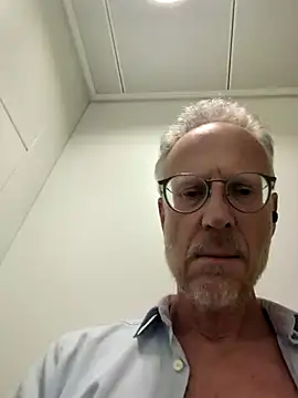 Snapshot of lupodick2 chatting on 01-06-26, 09:46 lupodick2 online show from 01-06-26, 09:46