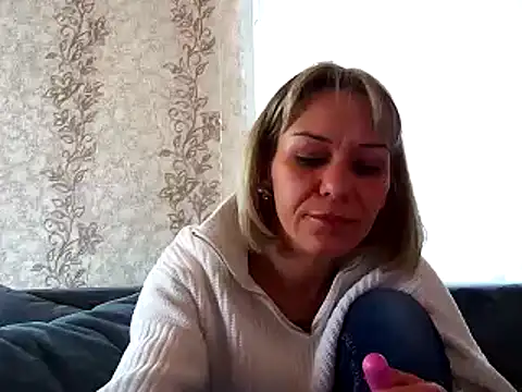 Snapshot of MissKryss chatting on 02-03-26, 12:10 MissKryss online show from 02-03-26, 12:10