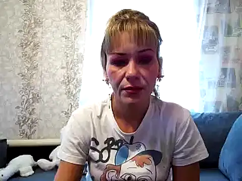 Snapshot of MissKryss chatting on 02-07-26, 11:40 MissKryss online show from 02-07-26, 11:40