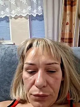 Snapshot of MissKryss chatting on 02-09-26, 06:39 MissKryss online show from 02-09-26, 06:39