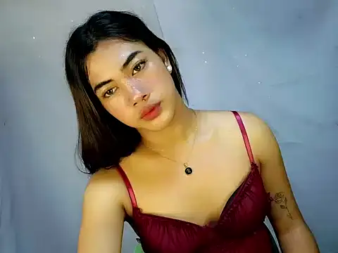 Snapshot of Margalona_ chatting on 07-17-26, 05:04 Margalona online show from 07-17-26, 05:04