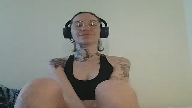 Dirty Pink online show from 03-26-26, 09:51