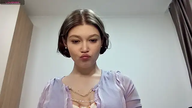 Lady   Bird online show from 01-17-26, 03:26