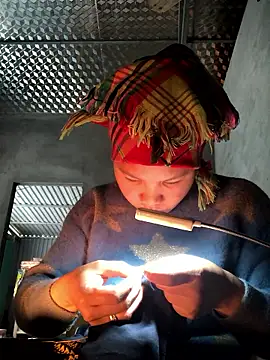 Snapshot of Minhkhue121 chatting on 01-10-26, 05:25 Minhkhue121 online show from 01-10-26, 05:25