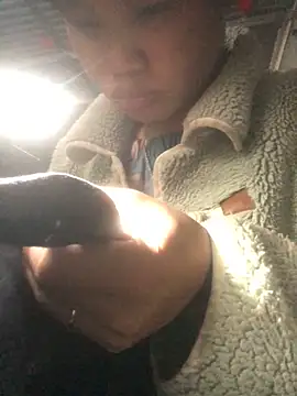 Minhkhue121 online show from 03-05-26, 06:10