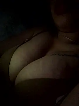 Minhkhue121 online show from 01-18-26, 02:53