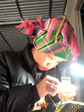 Snapshot of Minhkhue121 chatting on 01-08-26, 08:20 Minhkhue121 online show from 01-08-26, 08:20