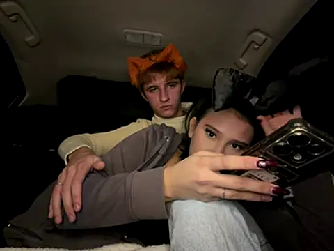 foxandbunny1 online show from 01-07-26, 04:56