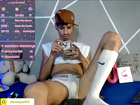 Snapshot of alexx_23cm chatting on 05-24-26, 10:31 alexx 23cm online show from 05-24-26, 10:31
