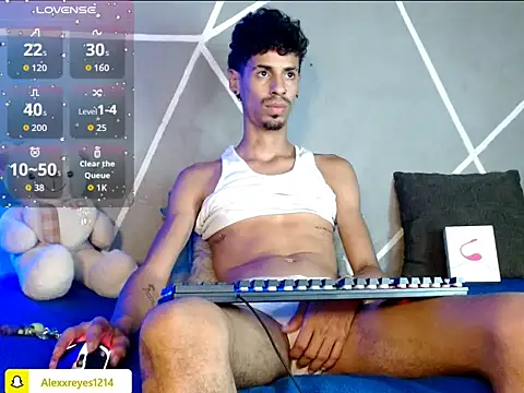Snapshot of alexx_23cm chatting on 06-11-26, 05:04 alexx 23cm online show from 06-11-26, 05:04