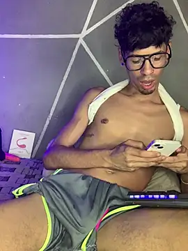 Snapshot of alexx_23cm chatting on 05-15-26, 10:52 alexx 23cm online show from 05-15-26, 10:52