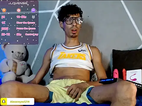 Snapshot of alexx_23cm chatting on 05-22-26, 03:48 alexx 23cm online show from 05-22-26, 03:48