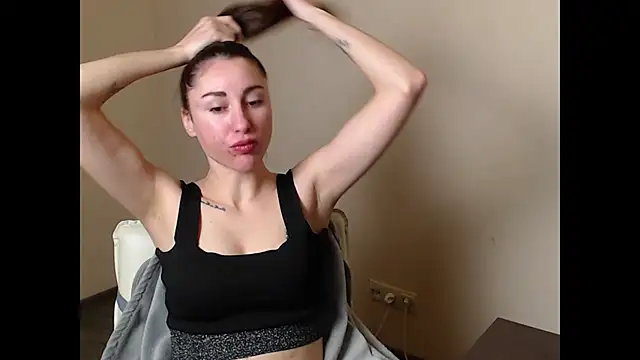 Snapshot of cammila_horn chatting on 02-03-26, 06:33 cammila horn online show from 02-03-26, 06:33