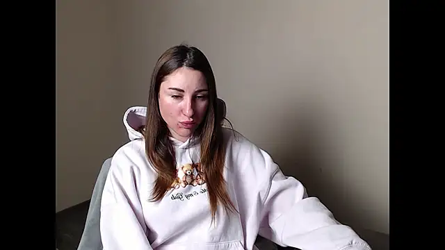 Snapshot of cammila_horn chatting on 02-03-26, 06:11 cammila horn online show from 02-03-26, 06:11