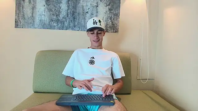 SEBASS R online show from 01-14-26, 01:04