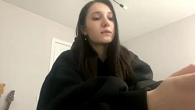 miaumiau Mia online show from 03-11-26, 06:57