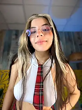 ShyDesireXXX online show from 04-14-26, 09:31