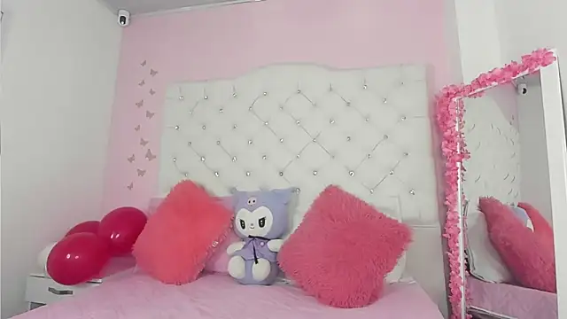 Mia Miller001 online show from 03-18-26, 07:48