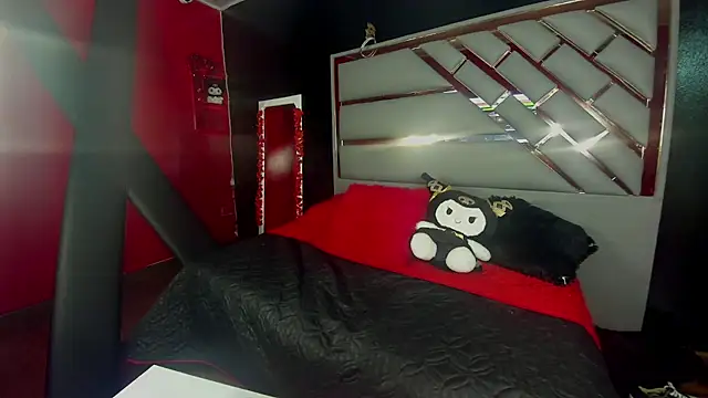 Mia Miller001 online show from 02-19-26, 07:22