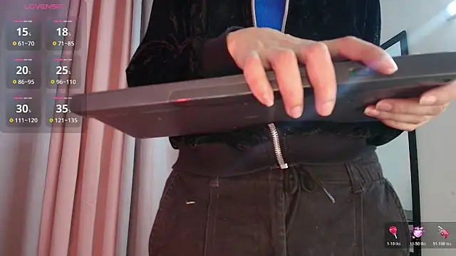 saray reesee online show from 02-13-26, 08:09