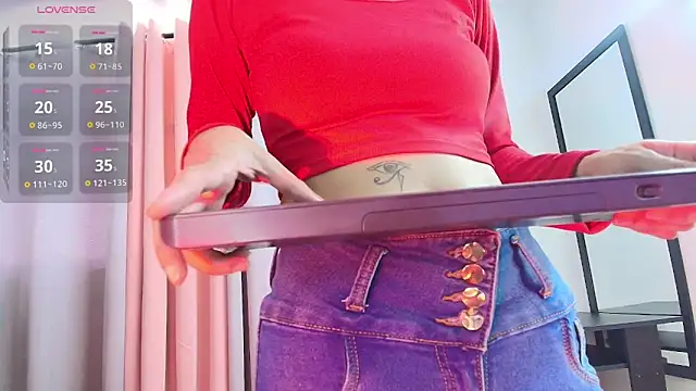 saray reesee online show from 02-11-26, 08:09