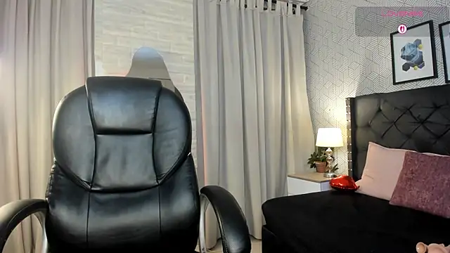 tanisha  lux online show from 03-27-26, 10:33