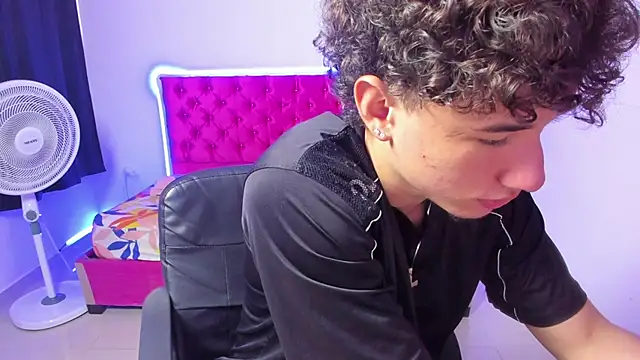 Snapshot of jean_burns chatting on 02-07-26, 07:55 jean burns online show from 02-07-26, 07:55