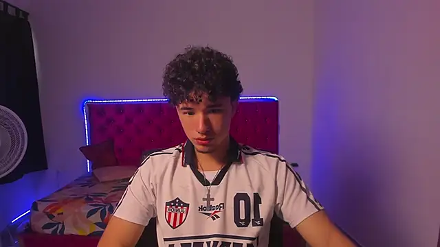 Snapshot of jean_burns chatting on 02-12-26, 07:46 jean burns online show from 02-12-26, 07:46