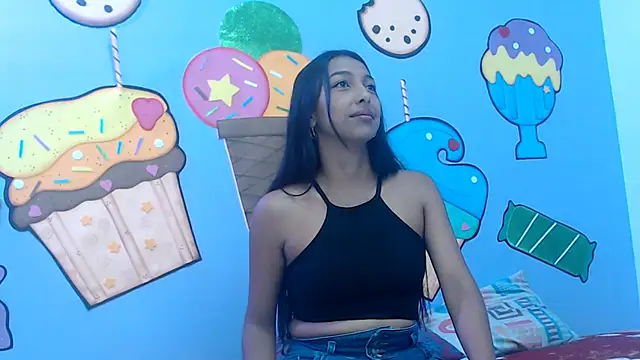 Snapshot of skinnysexzara18 chatting on 01-11-26, 01:23 skinnysexzara18 online show from 01-11-26, 01:23