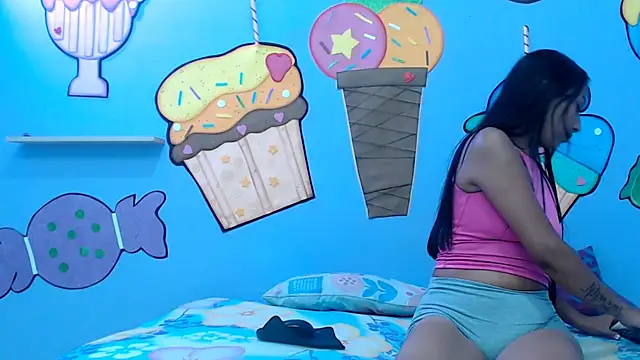 Snapshot of skinnysexzara18 chatting on 01-13-26, 01:42 skinnysexzara18 online show from 01-13-26, 01:42